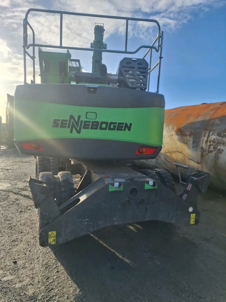 Sennebogen 817 E Material Handler - Image 4