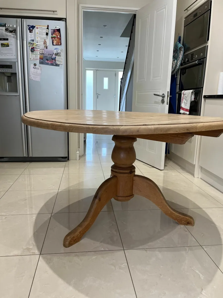 Kitchen Table - Image 3