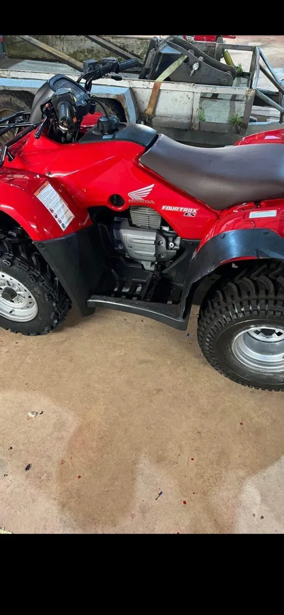 Honda fourtax 250cc quad - Image 3