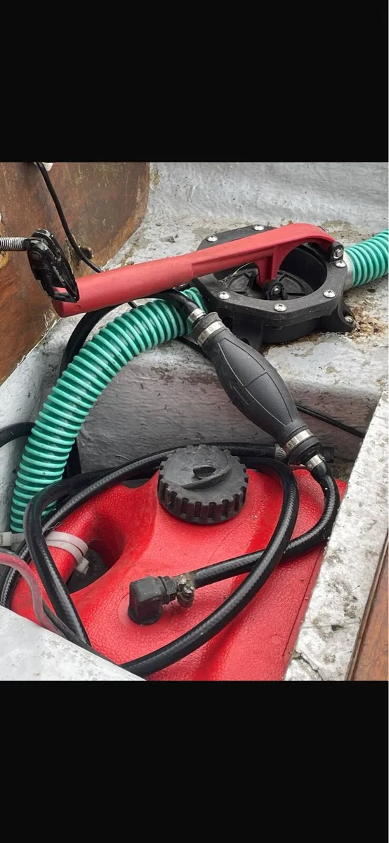 19ft Fishing boat & trailer - Image 4