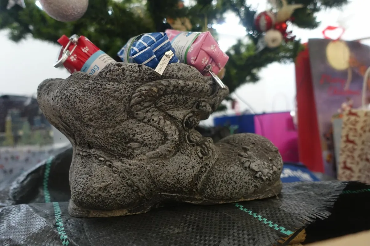 Decorative Planter in the Shape of a Boot - Image 2