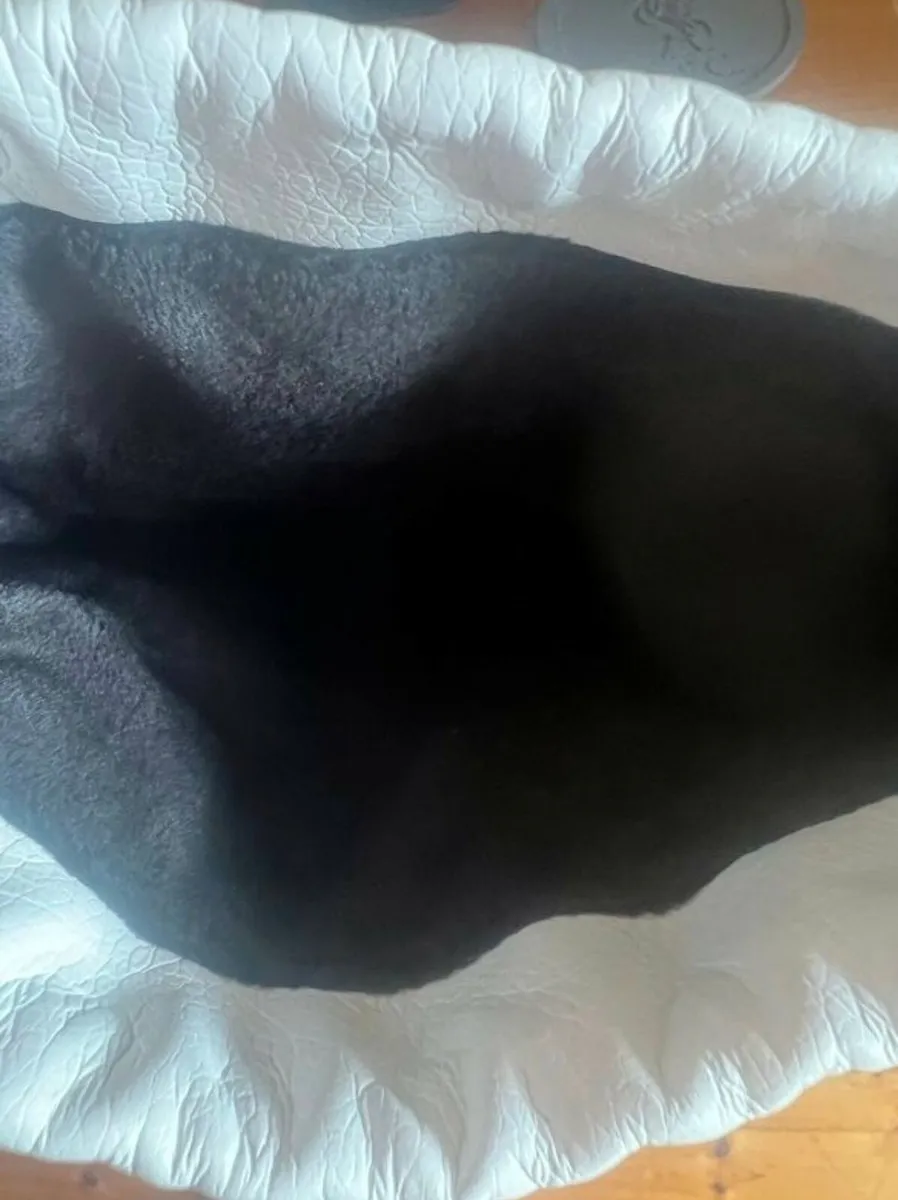 Taylormade x StarWars Valuables Bag - Image 4