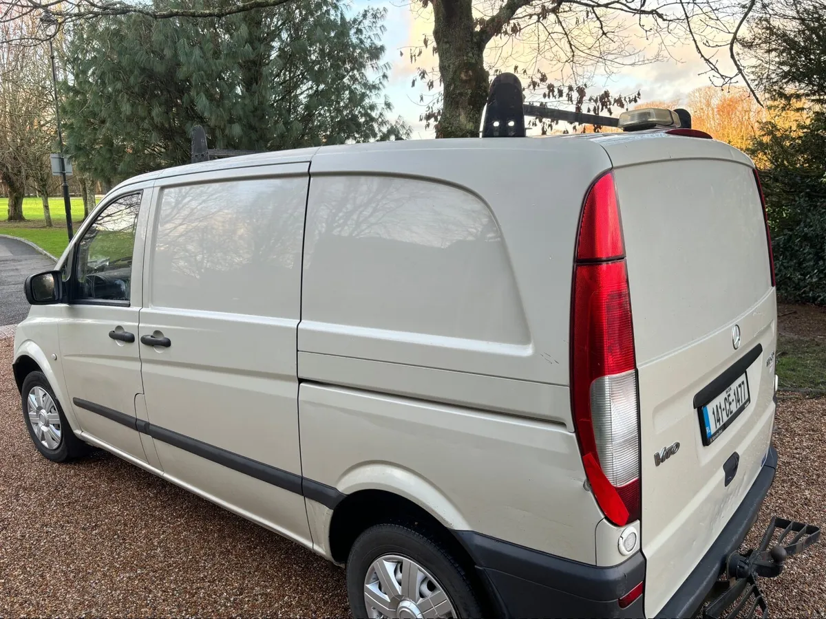 2014 Mercedes-Benz Vito van 2.1 turbo diesel 6 spd - Image 4