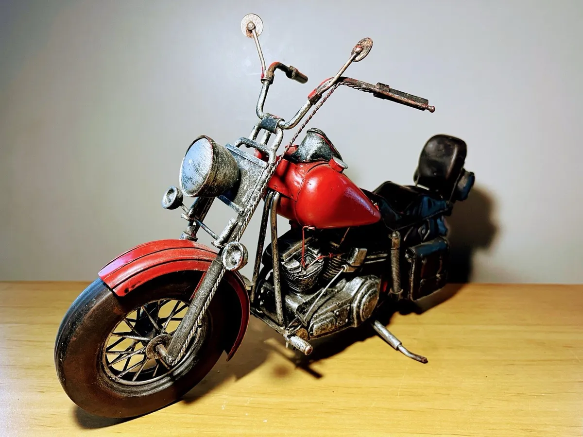 Collection of metal model vehicles - Image 1