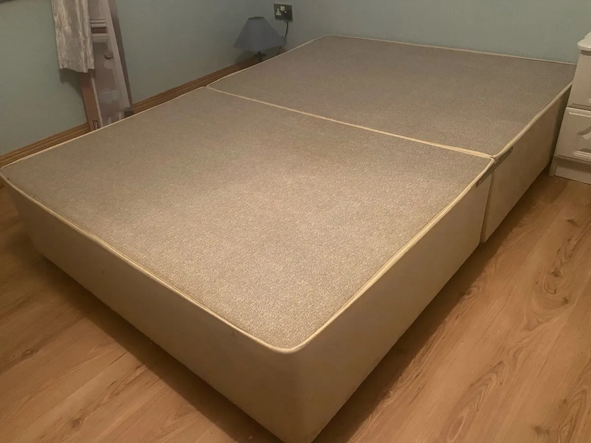 Head board and Base of bed - Image 1