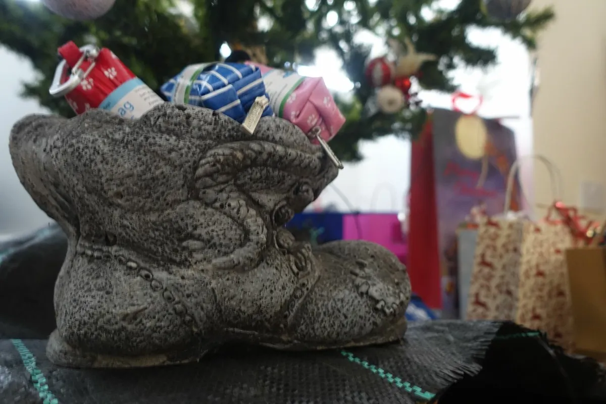 Decorative Planter in the Shape of a Boot - Image 3