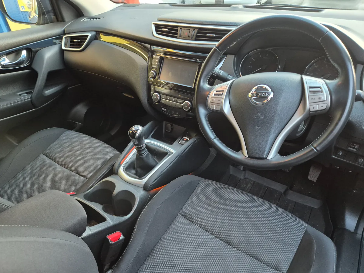 Nissan Qashqai 2017 - Image 2