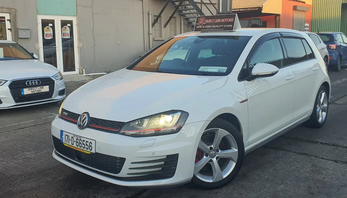 2017 Volkswagen Golf GTI Performance - Image 2