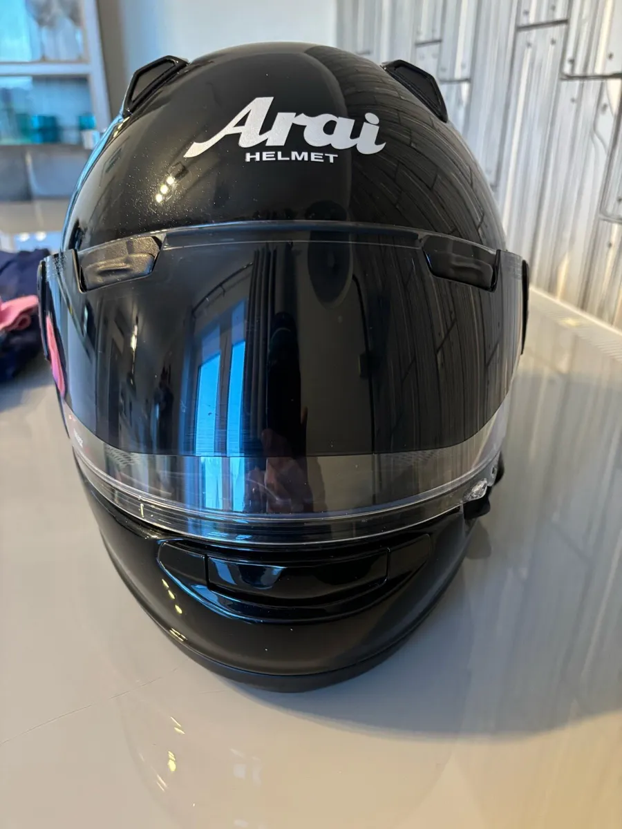 Arai qv pro helmet , large - Image 3