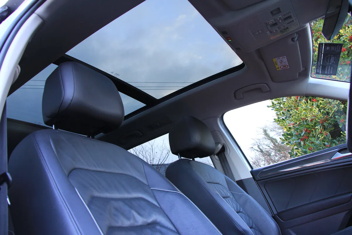 Tiguan Allspace Black Ed R line *Sunroof* 7 seats - Image 3