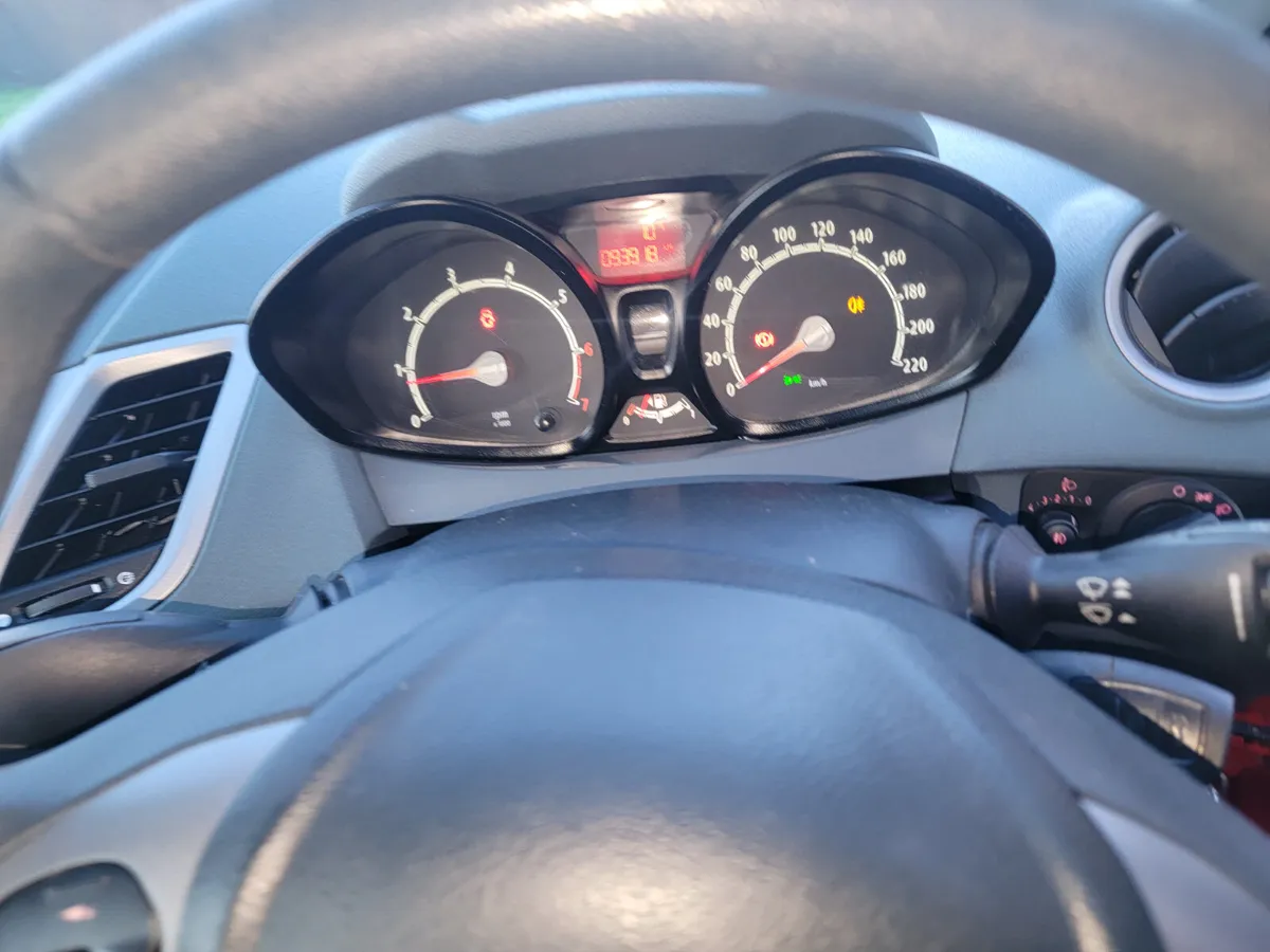 Ford Fiesta 2010 ..93klm 085 2697260 - Image 3