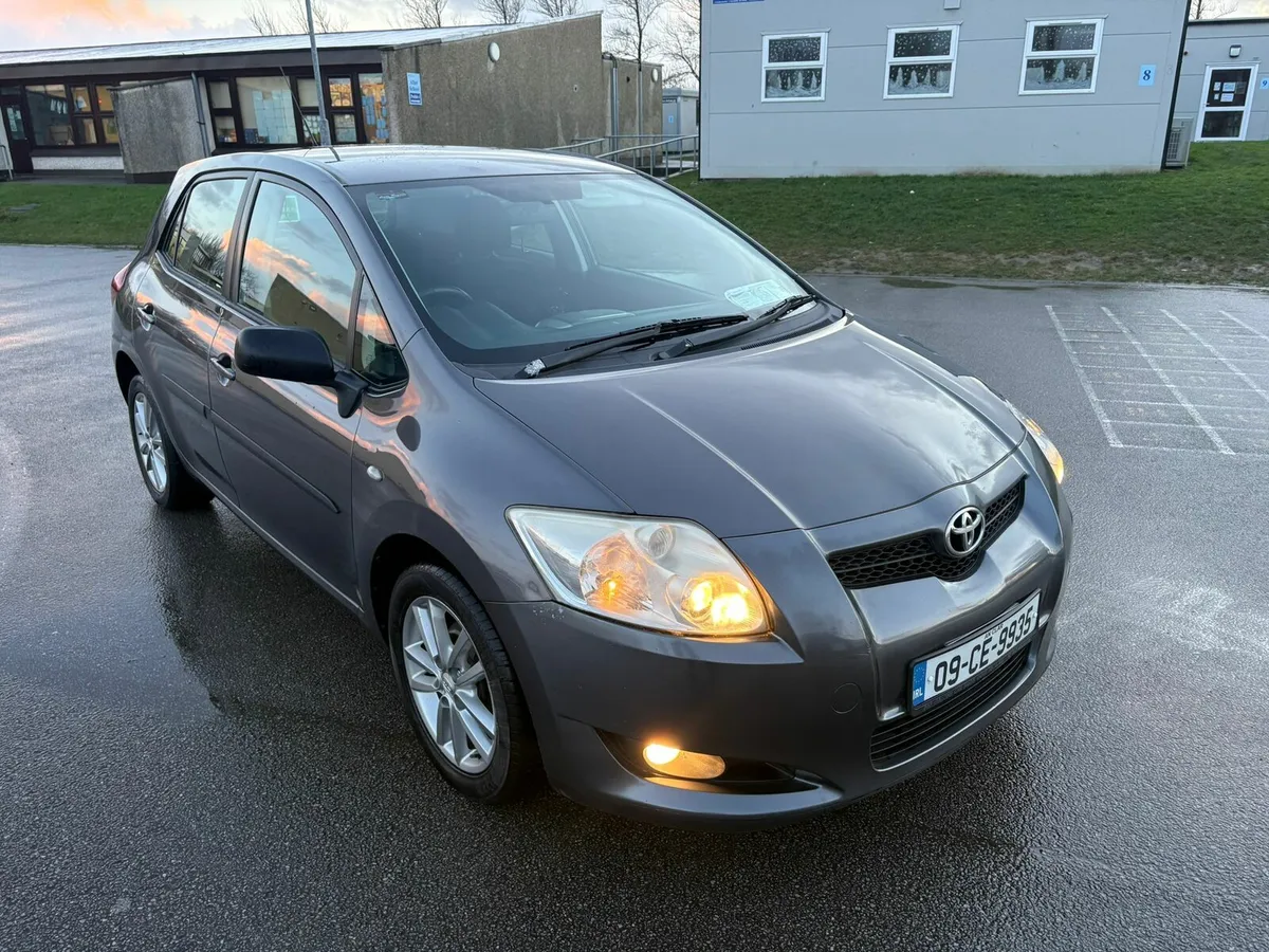2009 TOYOTA AURIS 1.4 PETROL NEW NCT 10-26 - Image 1