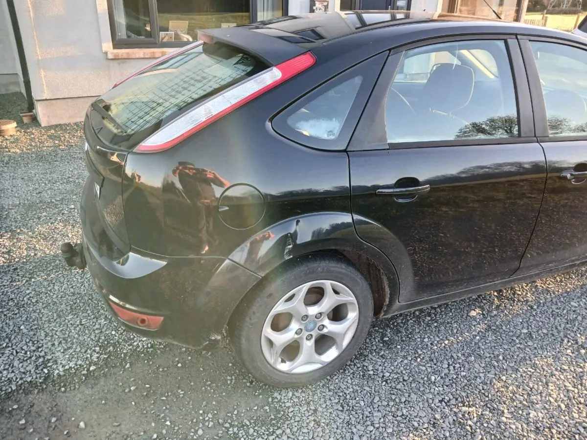 Ford Focus - Image 4