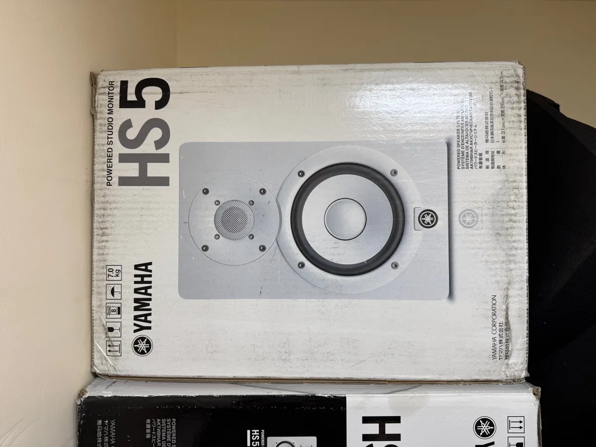 DDJ pioneer 1000 + pair of Yamaha powered studio - Image 3