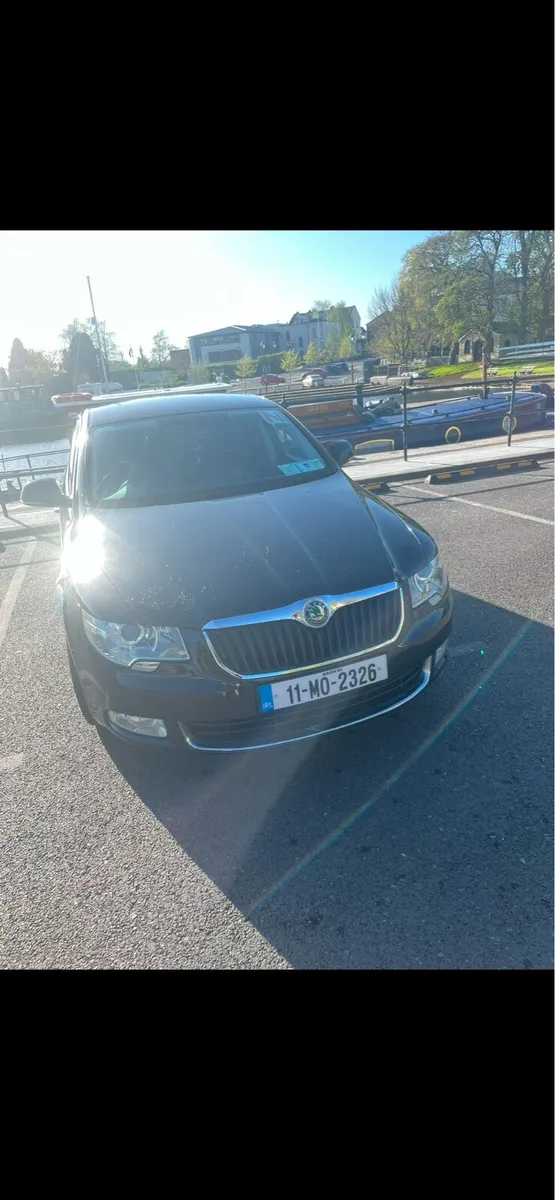 2011 Skoda superb - Image 4