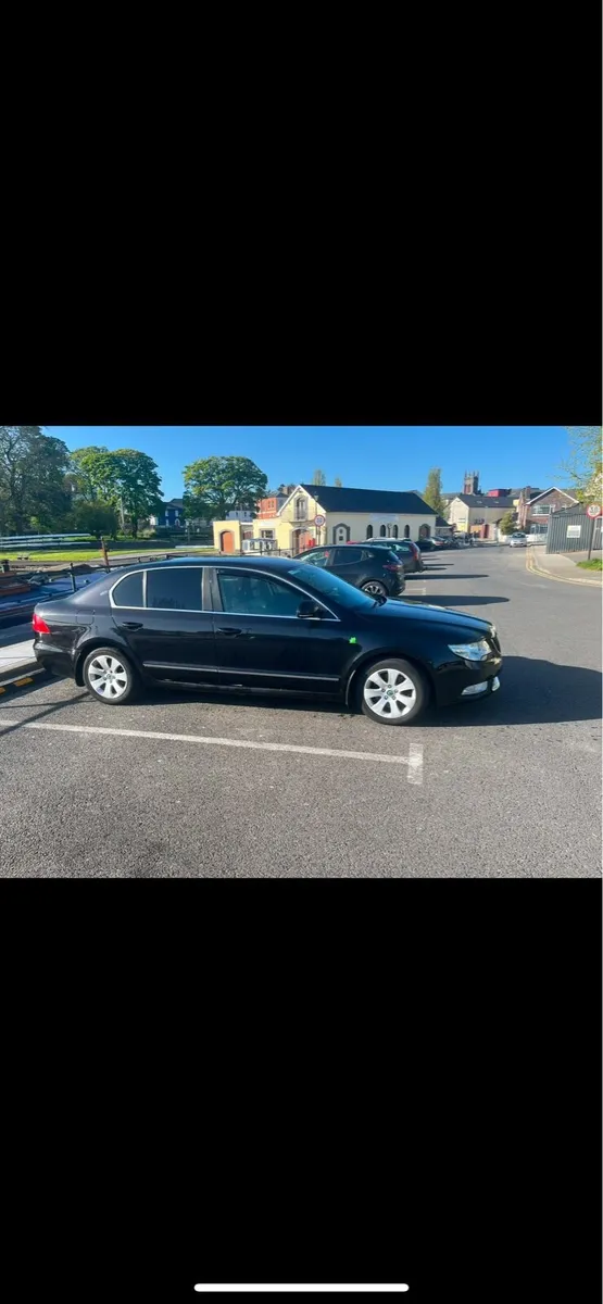 2011 Skoda superb - Image 1