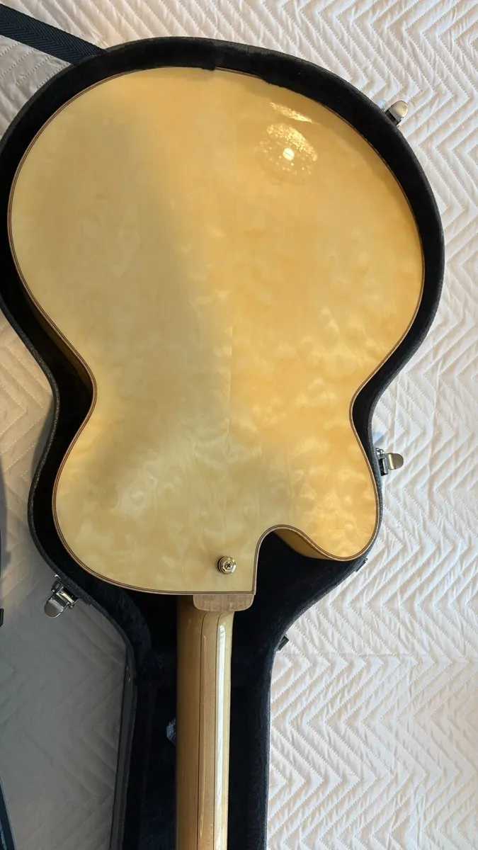 Ibanez guitar - Image 4