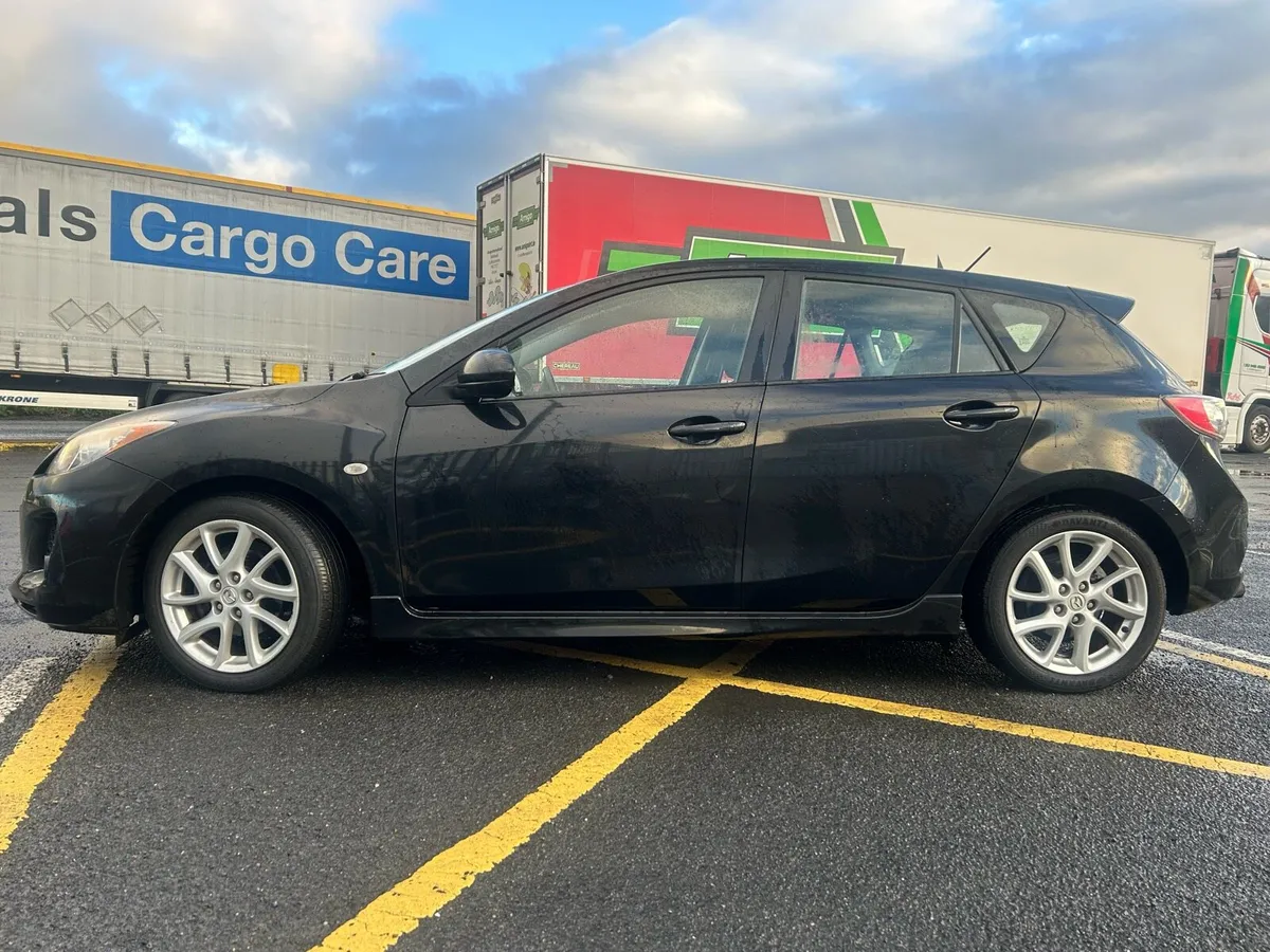 132 Mazda 3 Sport NCT 02/27! - Image 4