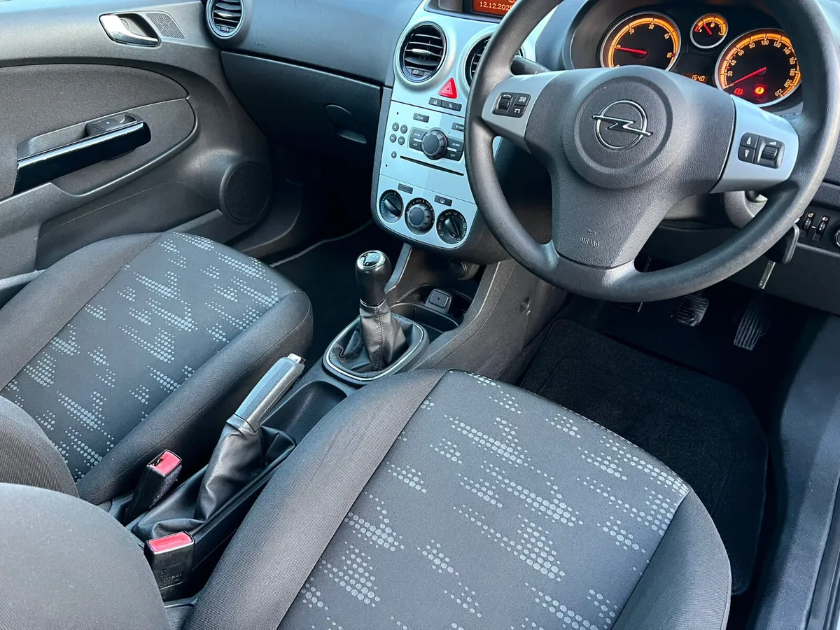 Opel Corsa 2011 1.3 CDTi new nct 12/26 tax 8/26 - Image 3