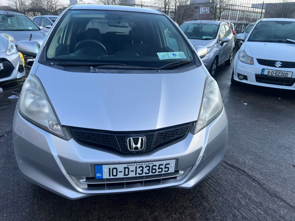 Honda Fit 2010 Aitomatic/ New Nct/ warranty. - Image 3