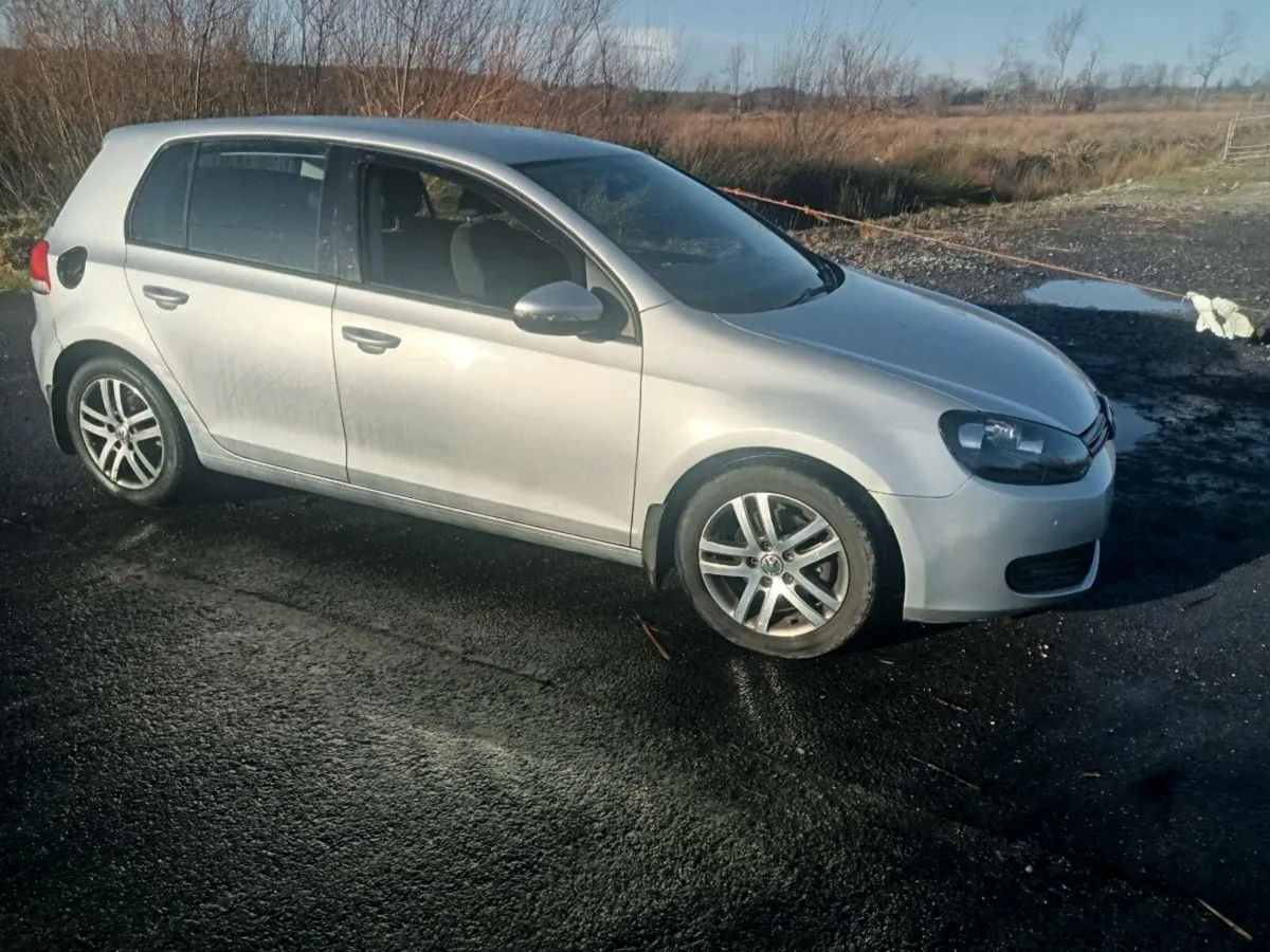 Volkswagen Golf - Image 1