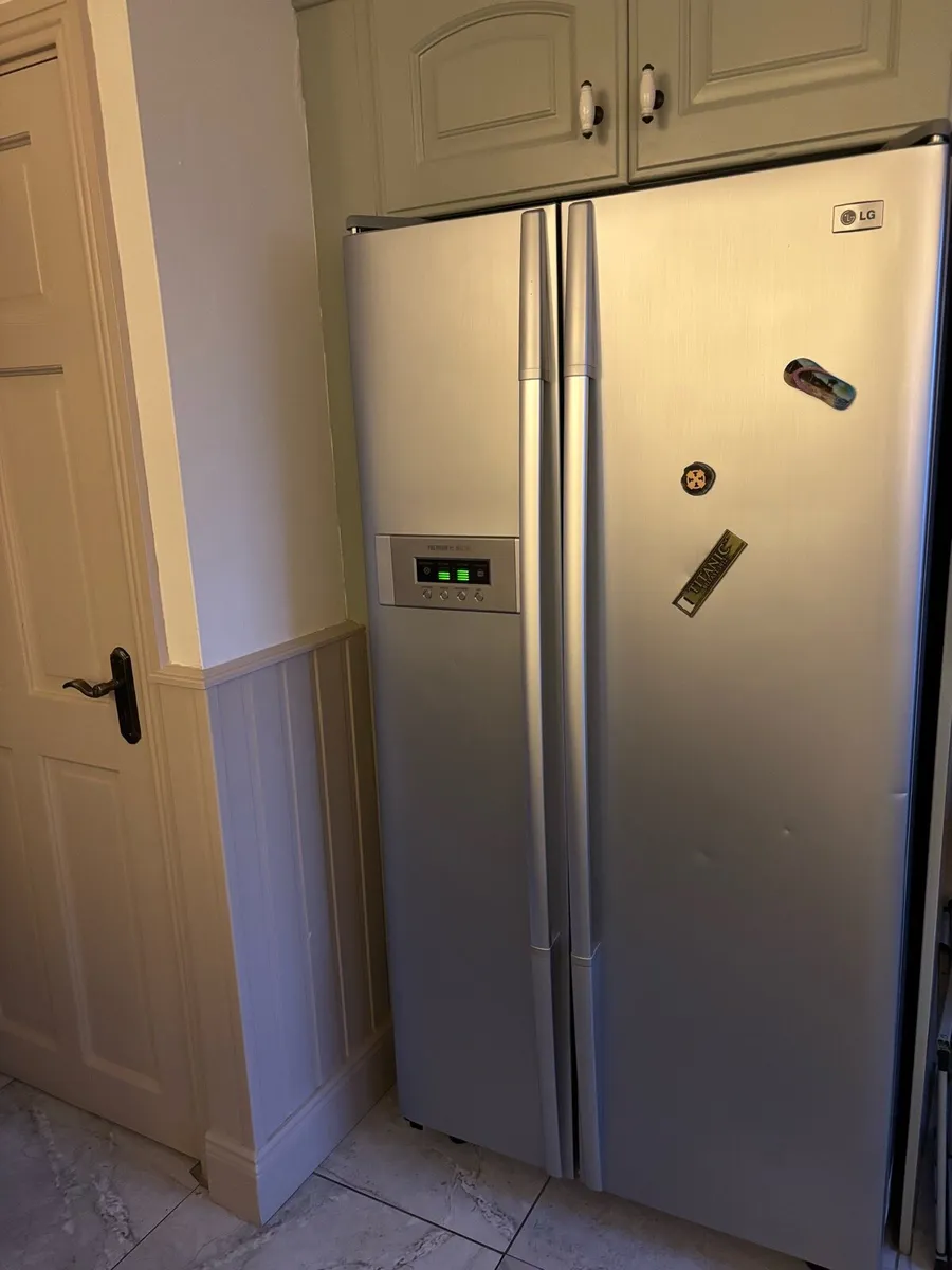 LG Fridge Freezer American Style