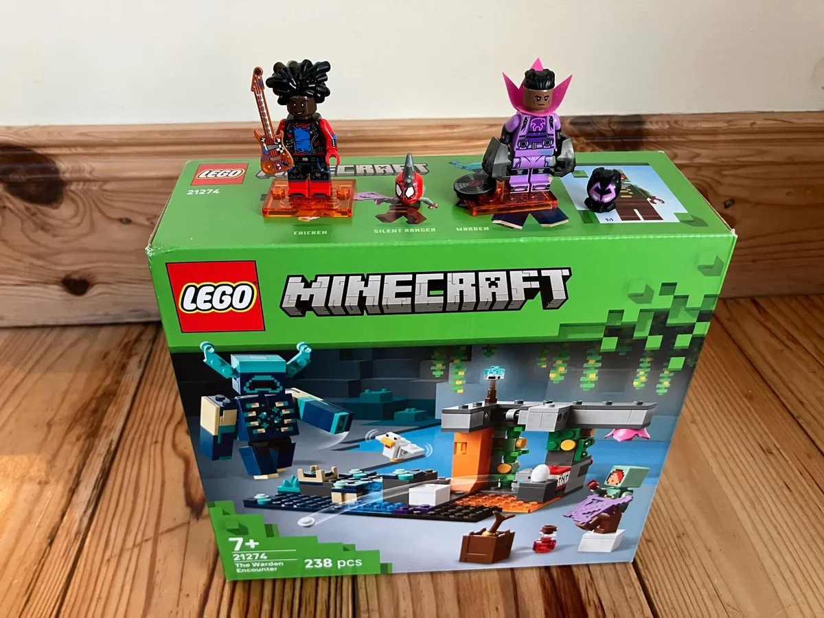 Lego Minecraft 21274 across the spiderverse figure