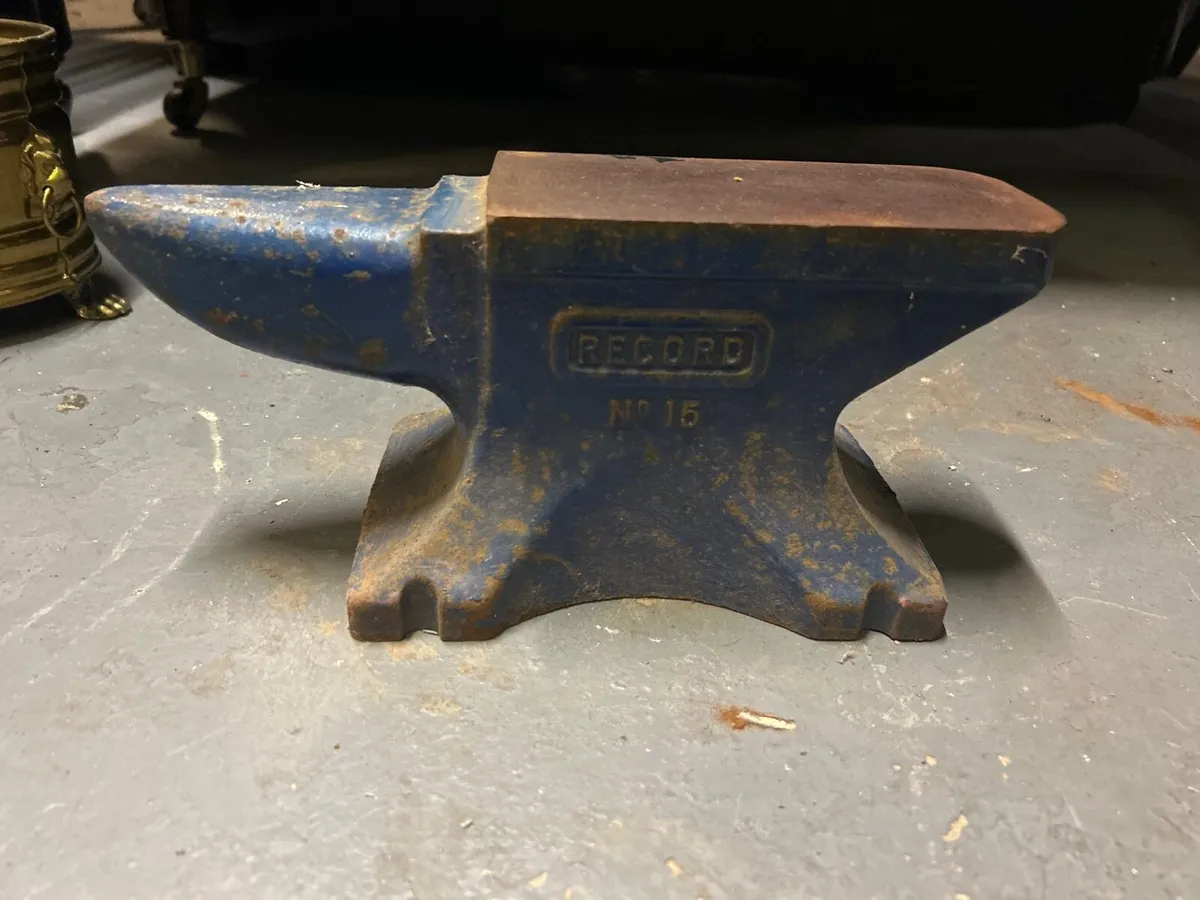 Record anvil - Image 1