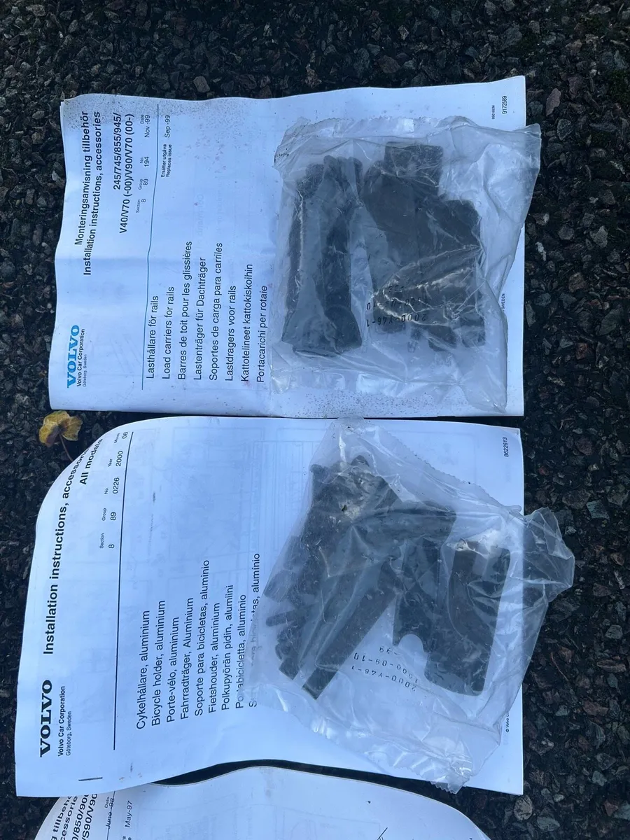 Genuine Volvo Roof Box + Load Bars + Bike Holder - Image 4