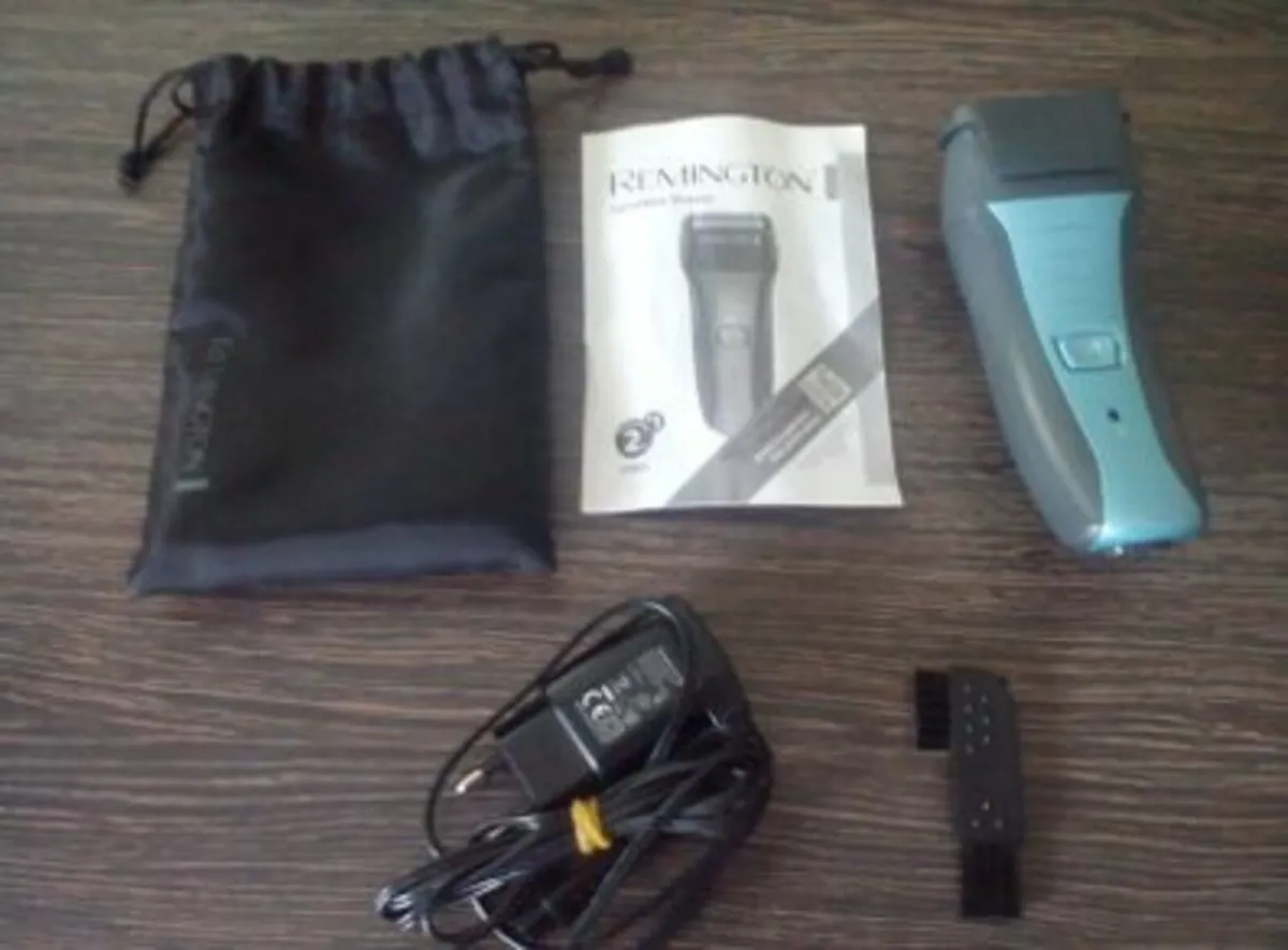 Remington Sensitive Foil Shaver.
