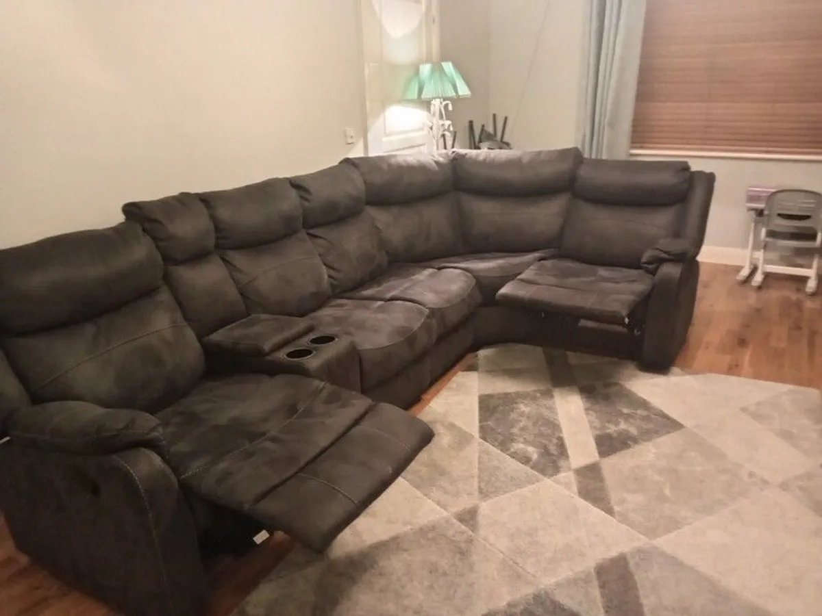 Bruno Corner Sofa with drinks console - Image 2