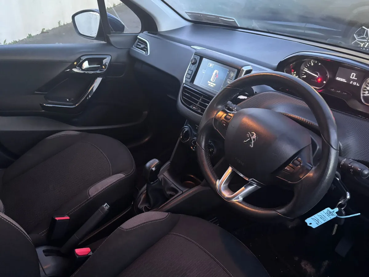 Peugeot 208 1.6 Diesel 2017 - Image 4