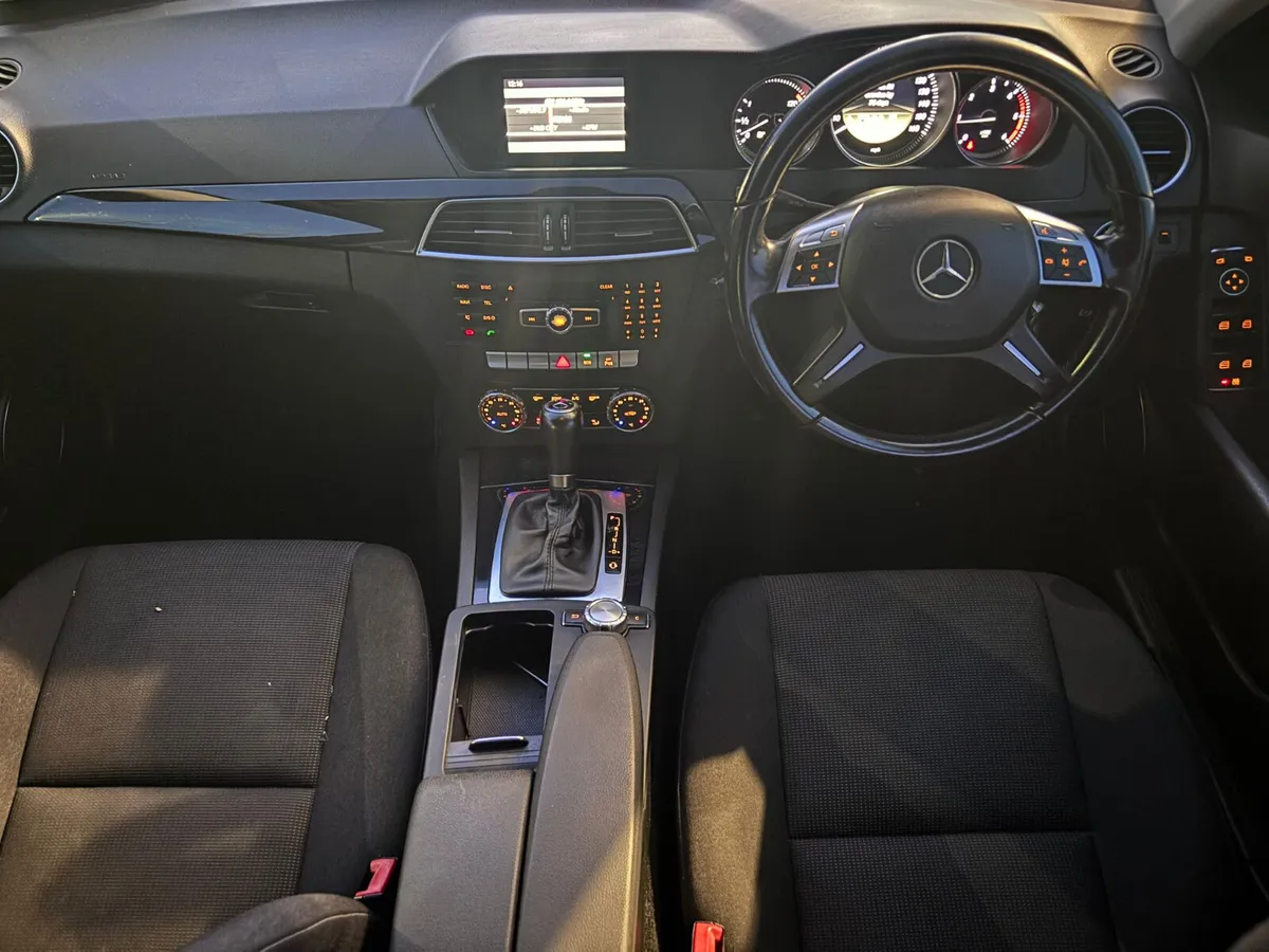 Mercedes-Benz C-Class C220d 2012 - Image 2