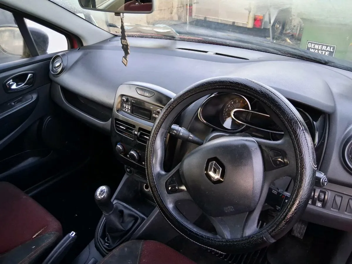 2013 Renault Clio 1.1 Petrol Nct 07/2026 €3200 - Image 4