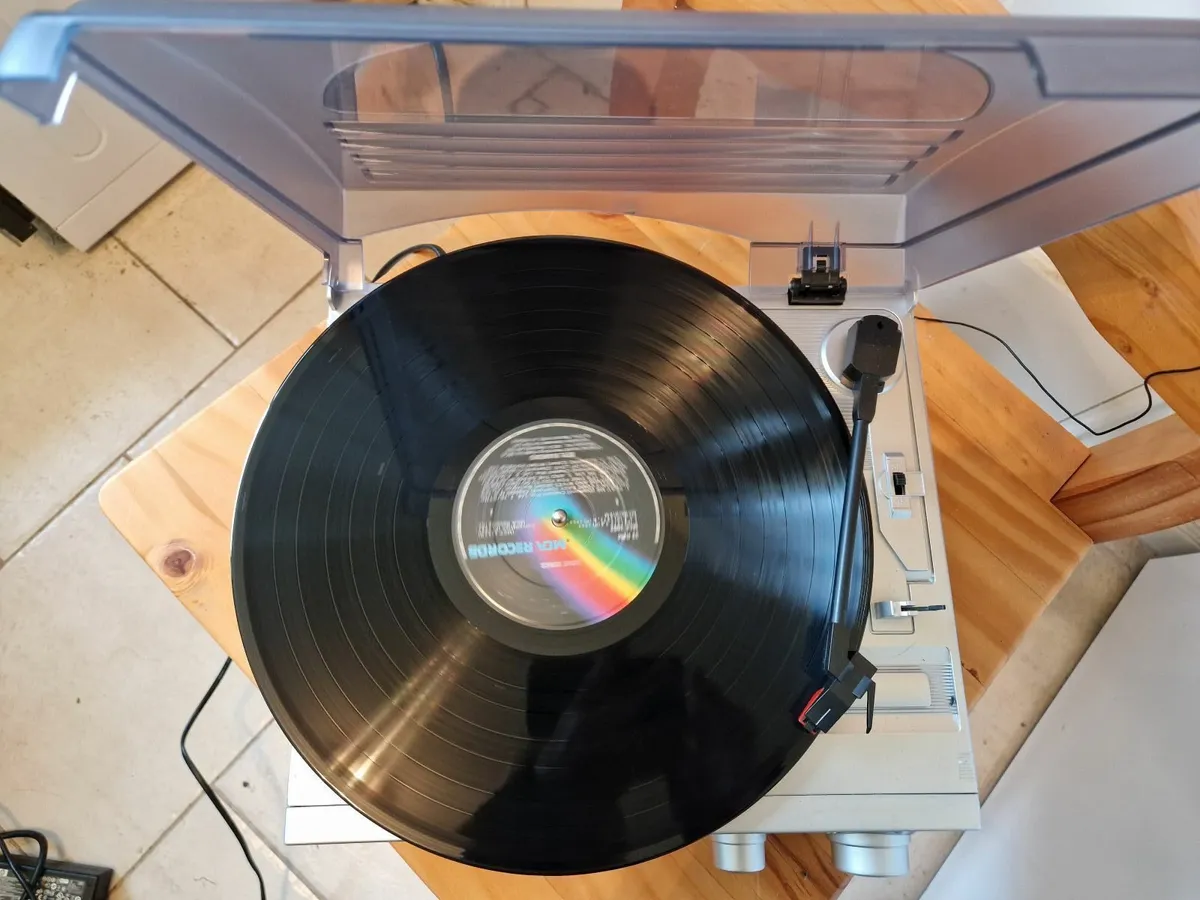 BUSH Turntable Record Player Stereo Radio System - Image 2