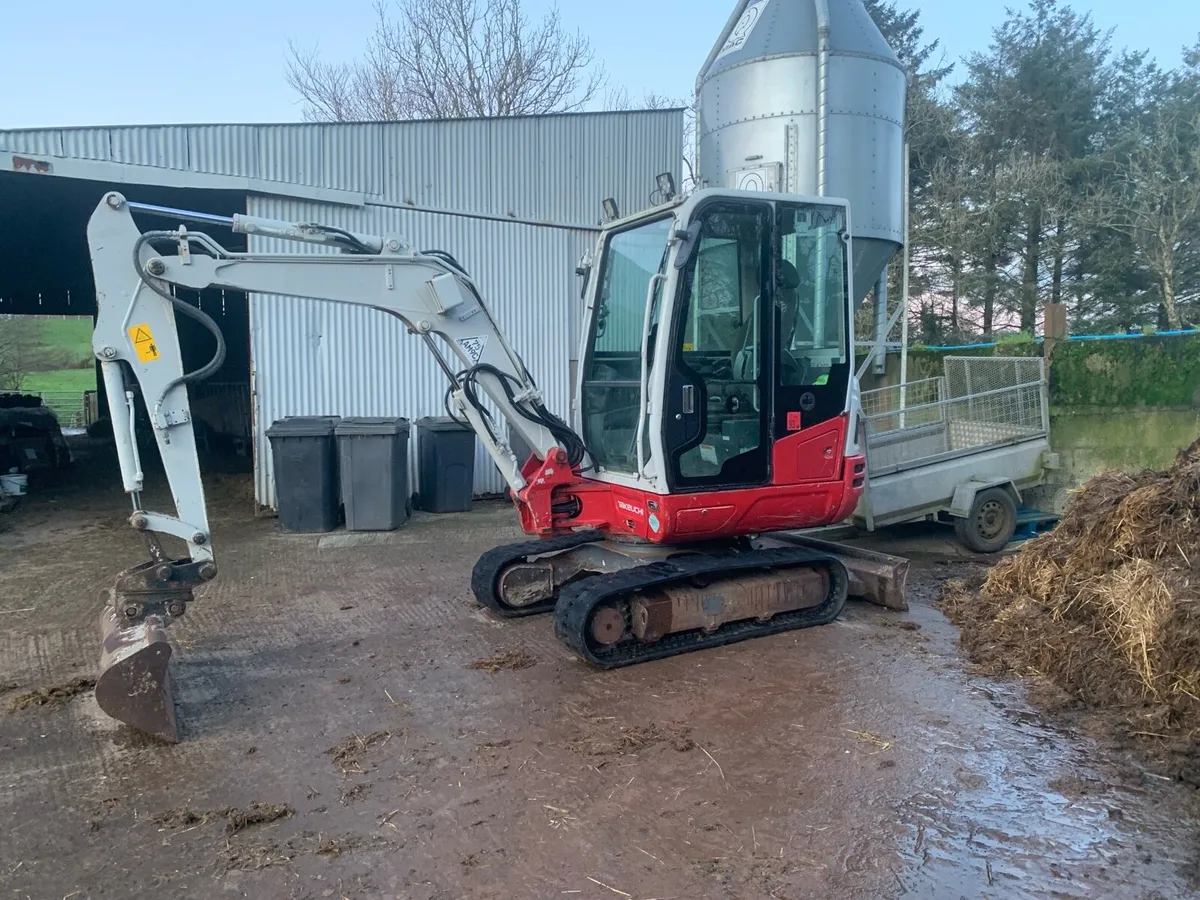 2018 Takeuchi TB230 - Image 2