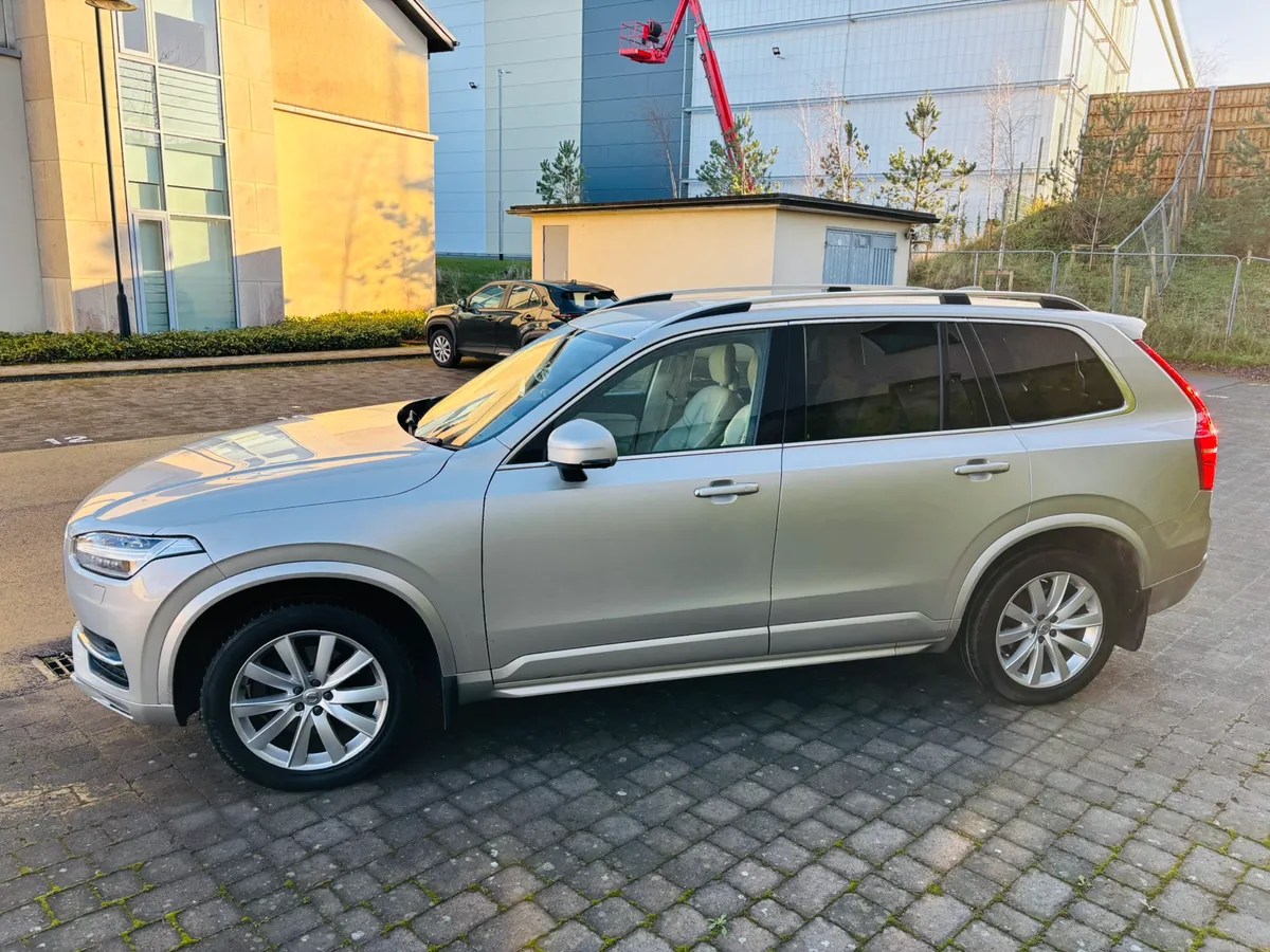 2015 152 VOLVO XC90 2.0 D5 AUTO 7 SEATS - Image 3