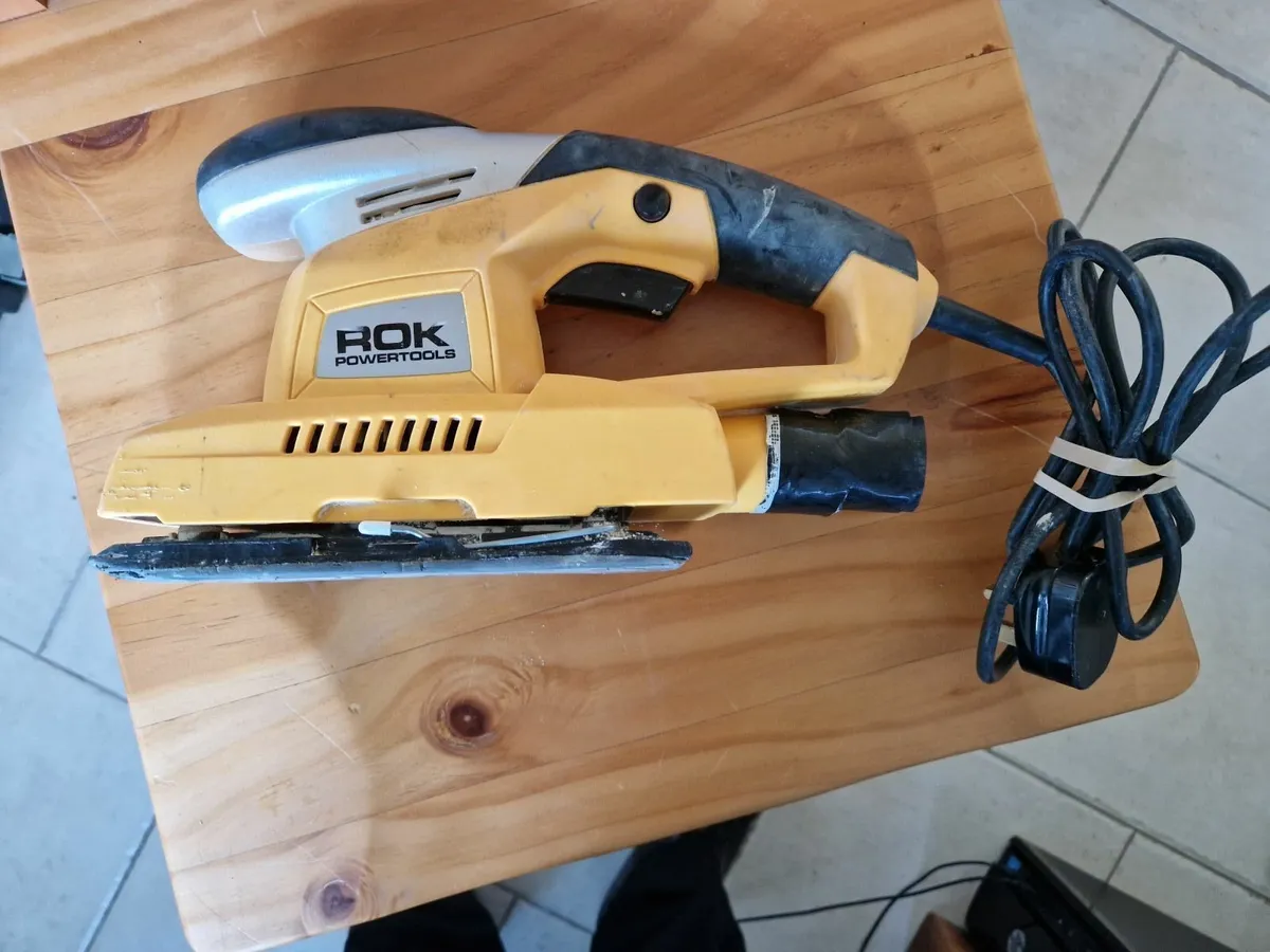 ROK Powertools Sander, Model WSSC200, Carry Case - Image 4