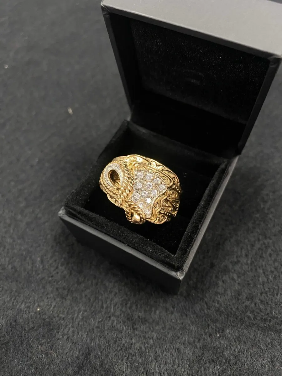 9ct Gold Saddle Ring 9k CZ - Image 2