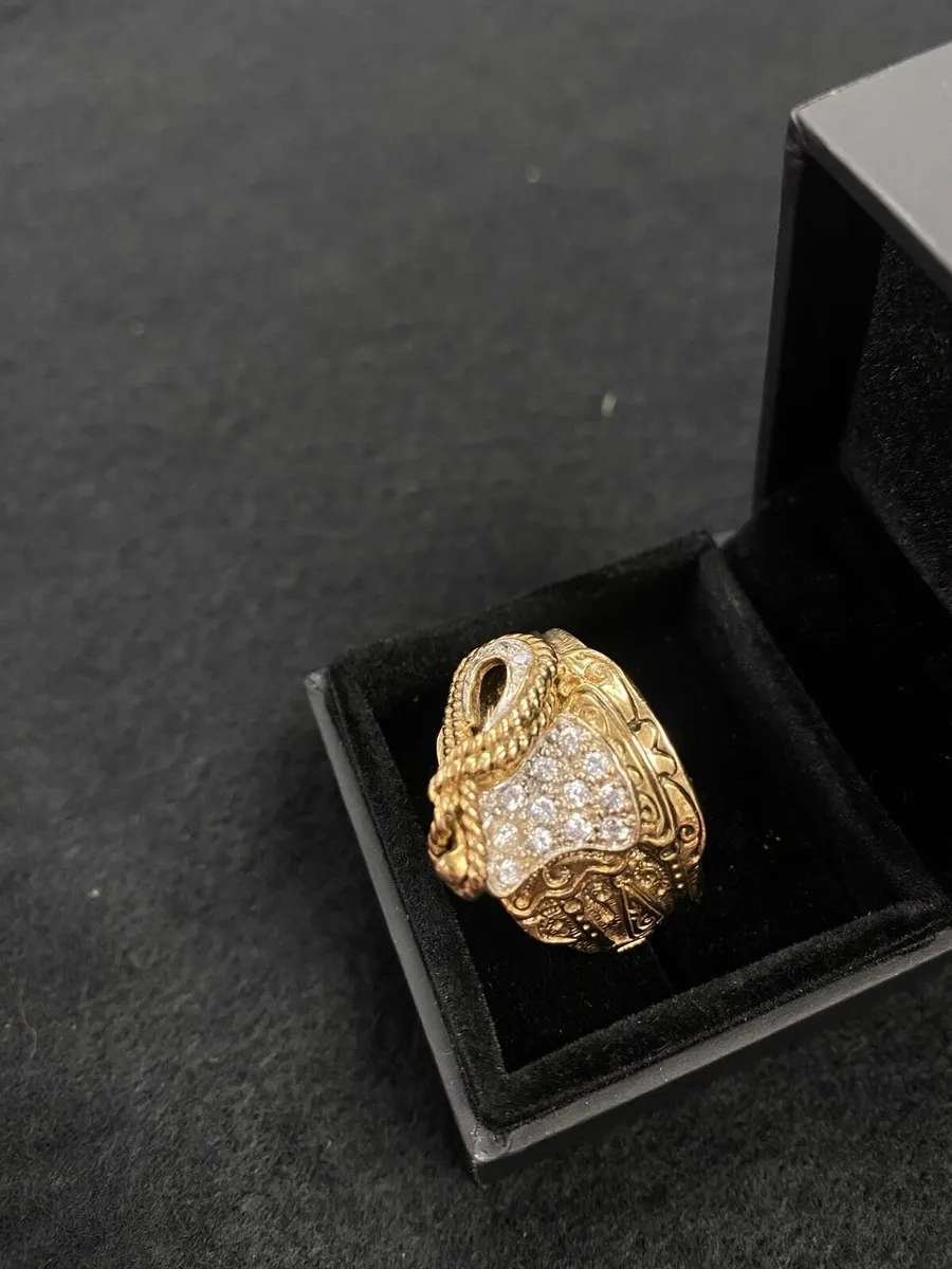 9ct Gold Saddle Ring 9k CZ - Image 3