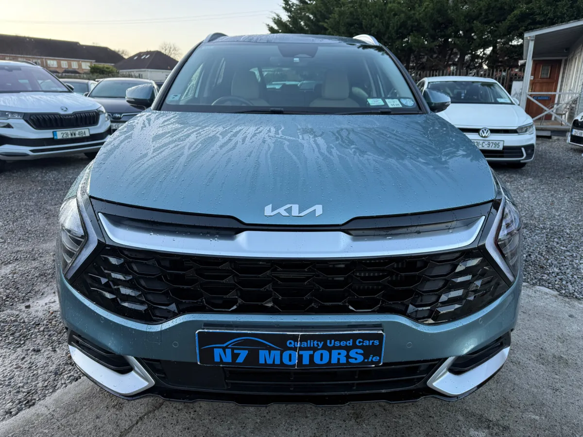 2023 Kia Sportage K4 PHEV AUTO - Image 3
