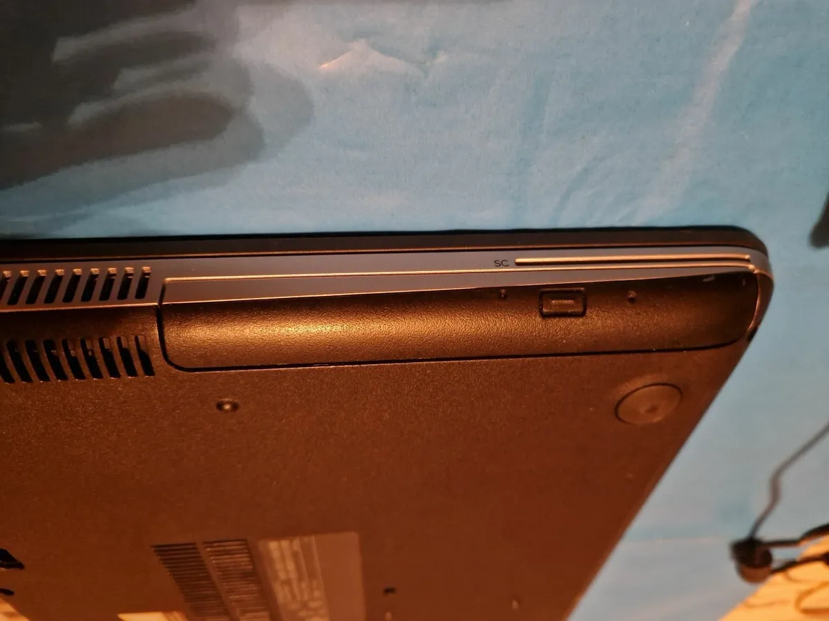 HP ProBook 640 G3 Laptop, i5, 4GB Ram, 250GB HDD - Image 4