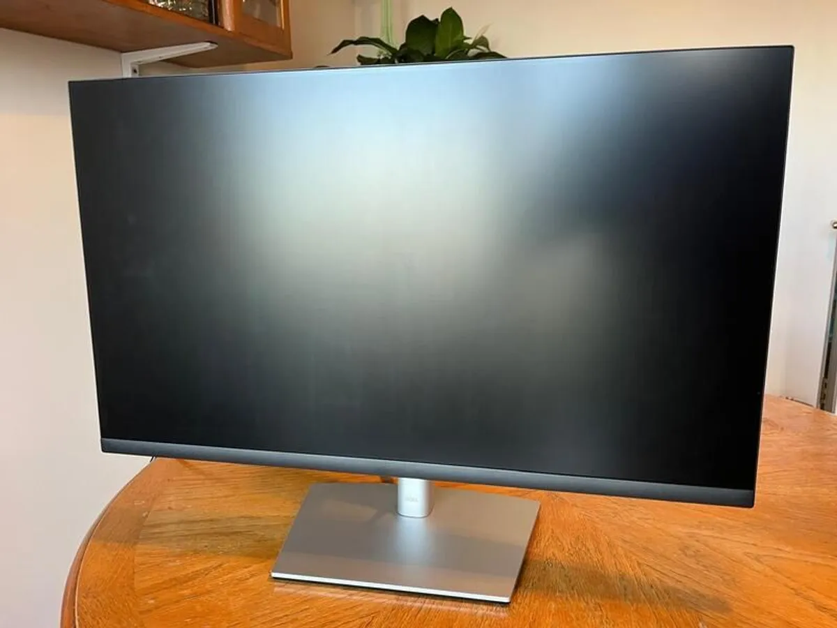 Dell P2722H 27" Full HD Monitor  Excellent Condition - Image 2