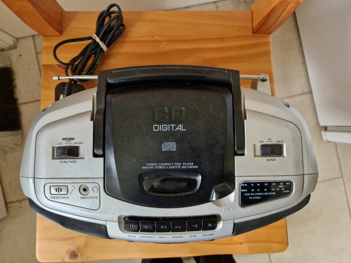 ALBA Stereo CD Player MW-FM Stereo Cassette Player - Image 2