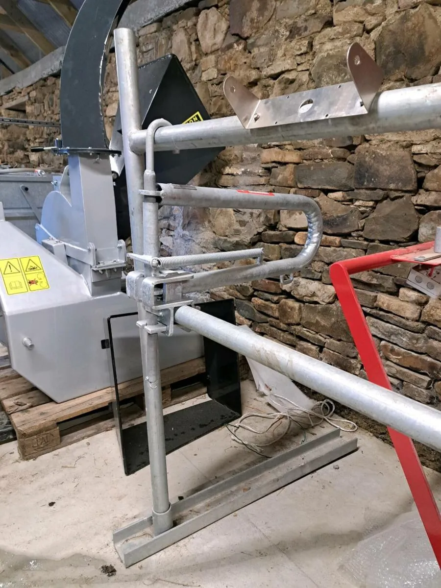 Swinging Backing bar - Image 2