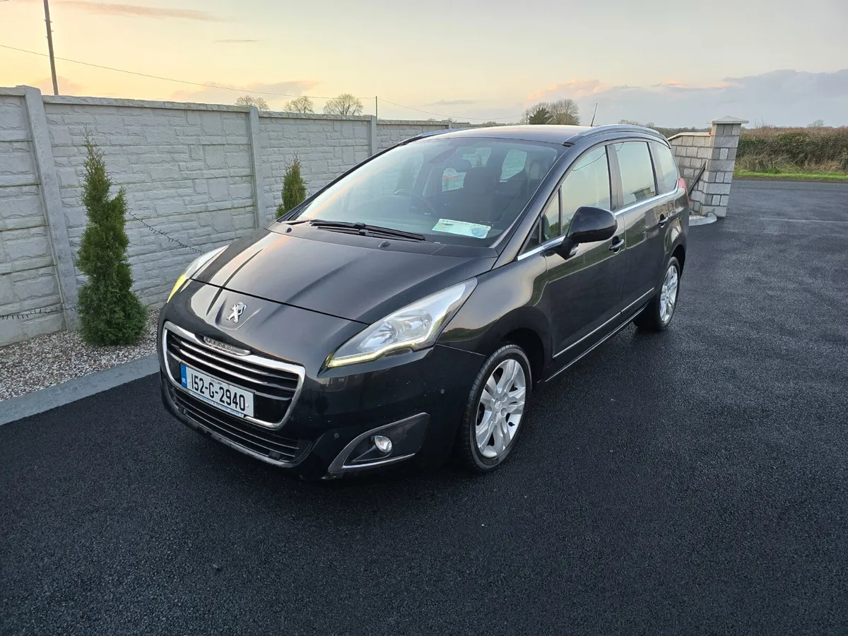 152 Peugeot 5008 7 seater Low miles - Image 3