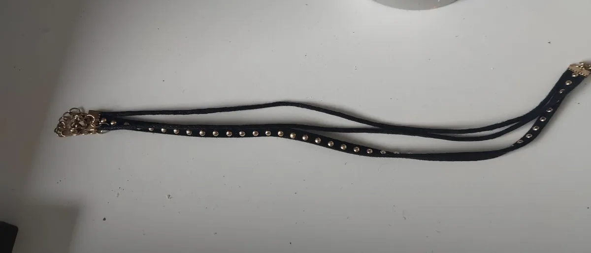 Black bracelet never worn - Image 2