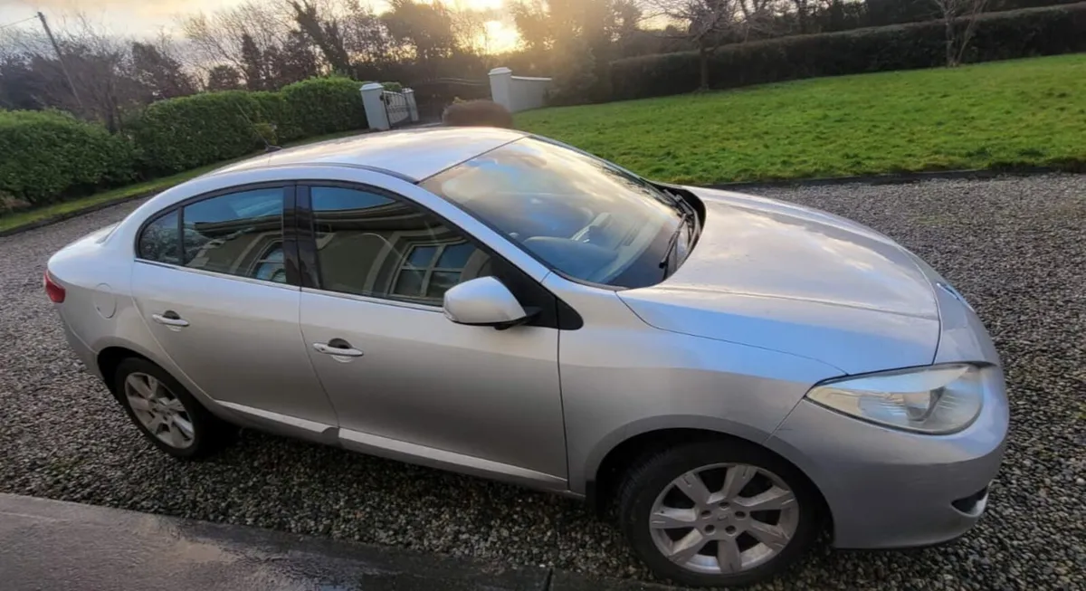 Renault Flunce TOM TOM 1.5 dci NCT 10/26 TAX 12/25 - Image 2