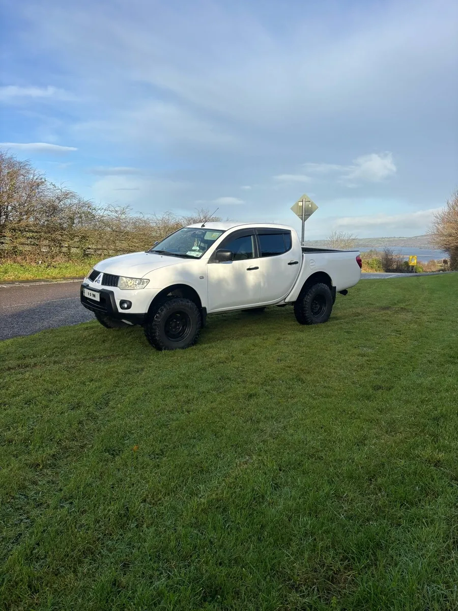 Mitsubishi l200 - Image 1