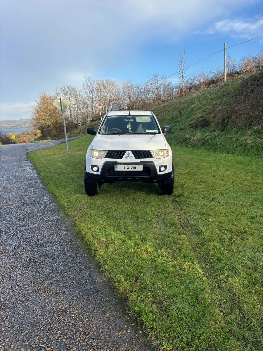 Mitsubishi l200 - Image 2